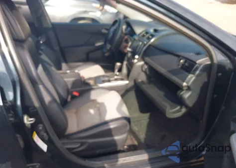 2014 Toyota Camry Se z USA, uszkodzony, nr VIN 4T1BF1FKXEU788254